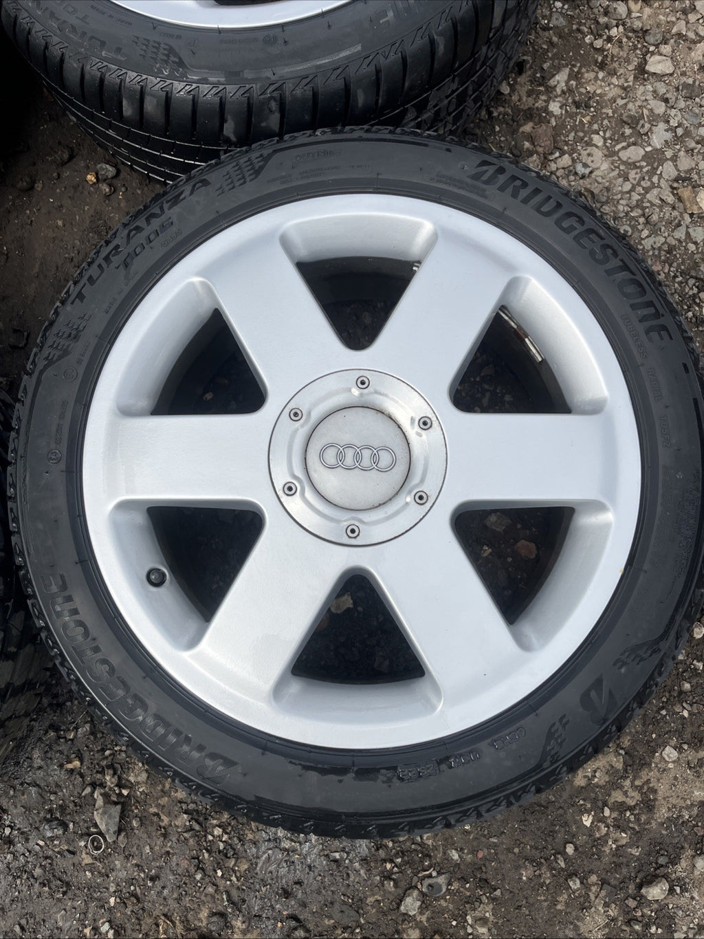 Genuine Audi TT 8N Mk1 17" Alloy Wheels Rims + tyres 5x100 8N0601025A 225/45R17