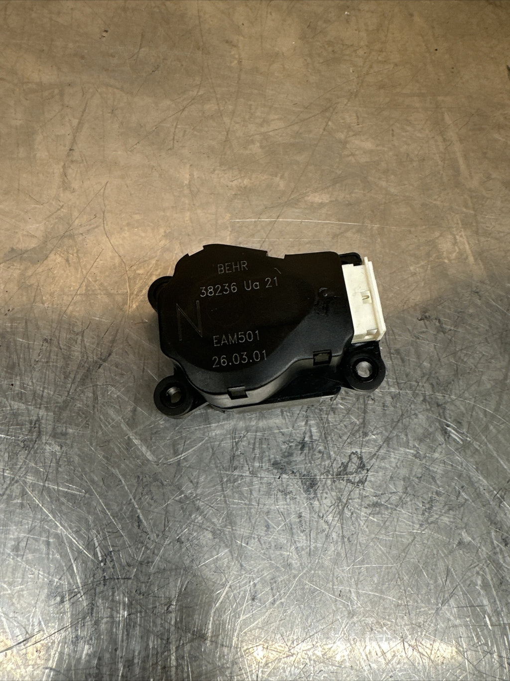 MERCEDES S CLASS 1999-2005 HEATER VENT FLAP MOTOR ACTUATOR 38236UA14