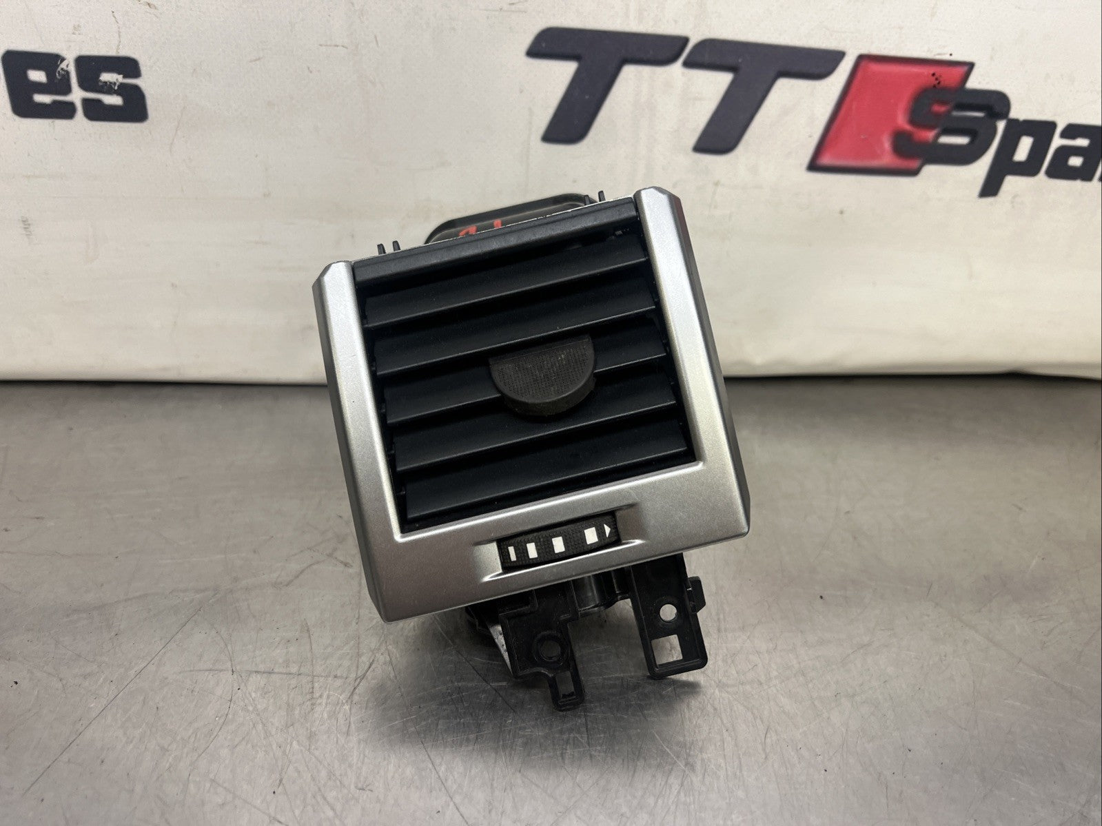 Range Rover Sport Air Vent Centre Off Side Right Interior L320 JBD500160XXX