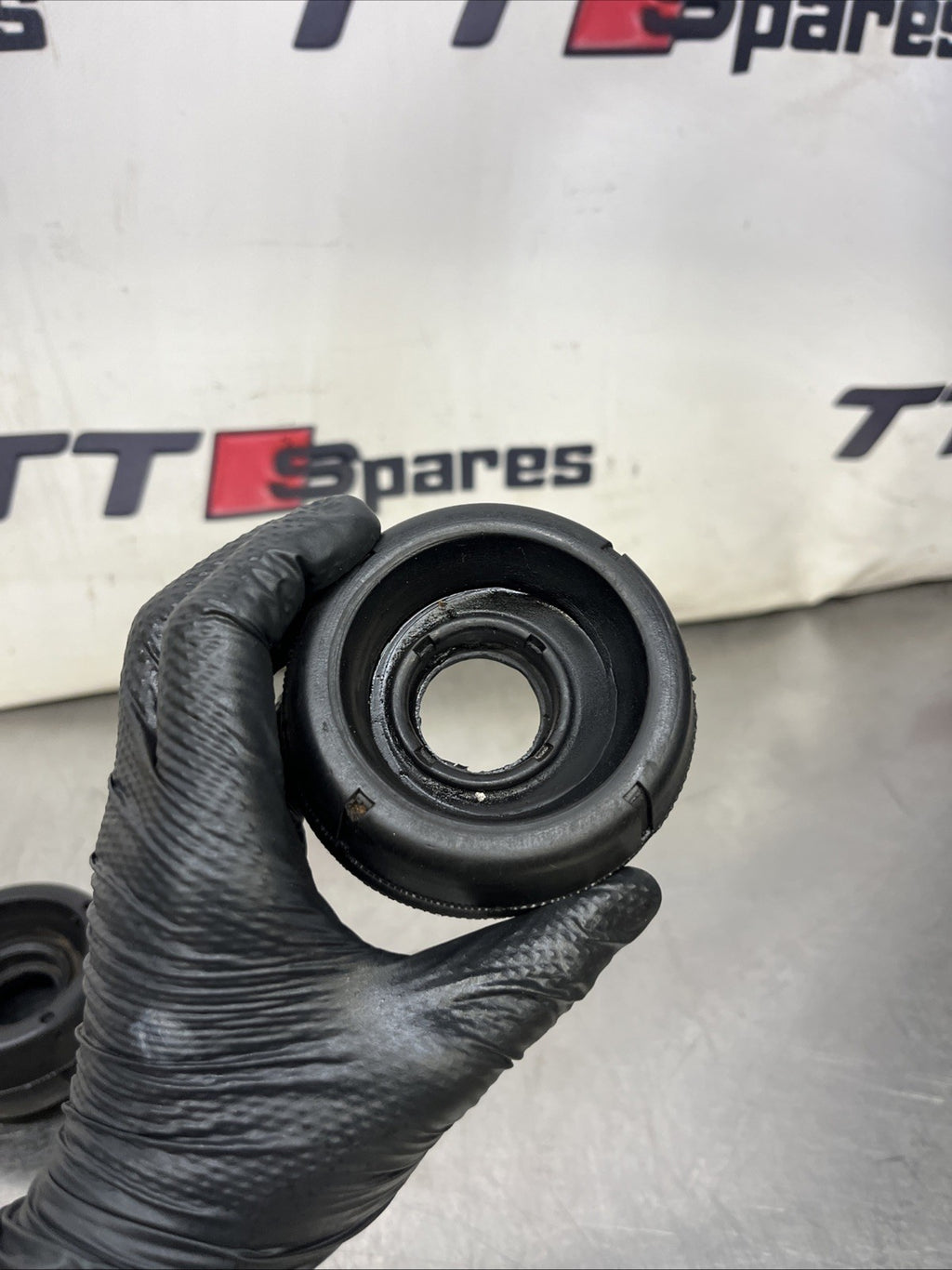 Front Suspension Strut Top Mount Bushes for Audi TT MK1 8N 1999-2006