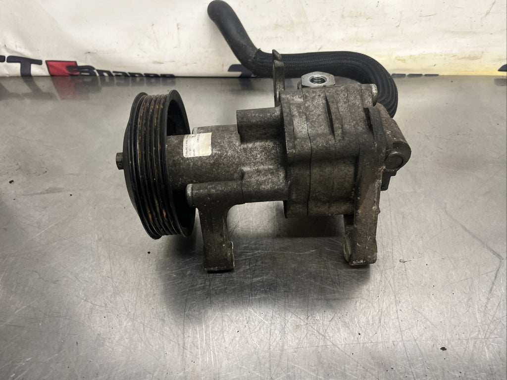 2008 BMW X5 E70 3.0d M57N2 678100902 POWER STEERING PUMP & PULLEY