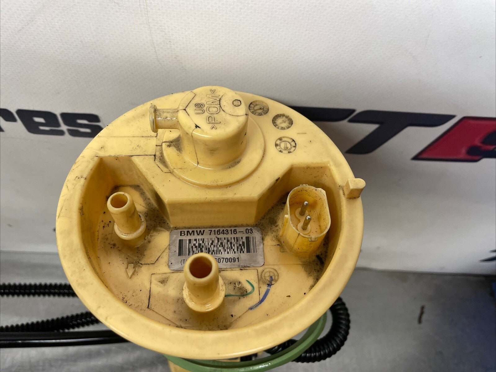 BMW E70 E71 F15 X5 X6 DIESEL IN TANK FUEL SENDER 7164316 