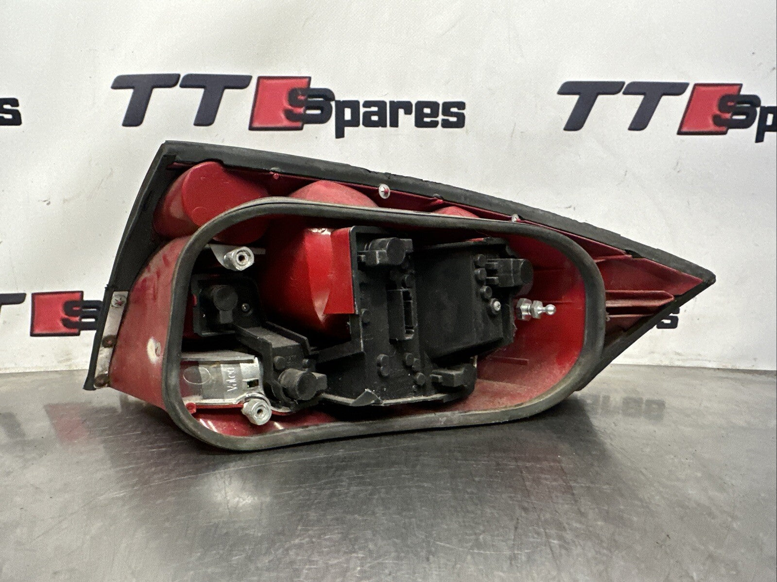 AUDI TT QUATTRO MK1 8N 3 DOOR COUPE LEFT REAR PASSENGER SIDE NEARSIDE TAIL LIGHT