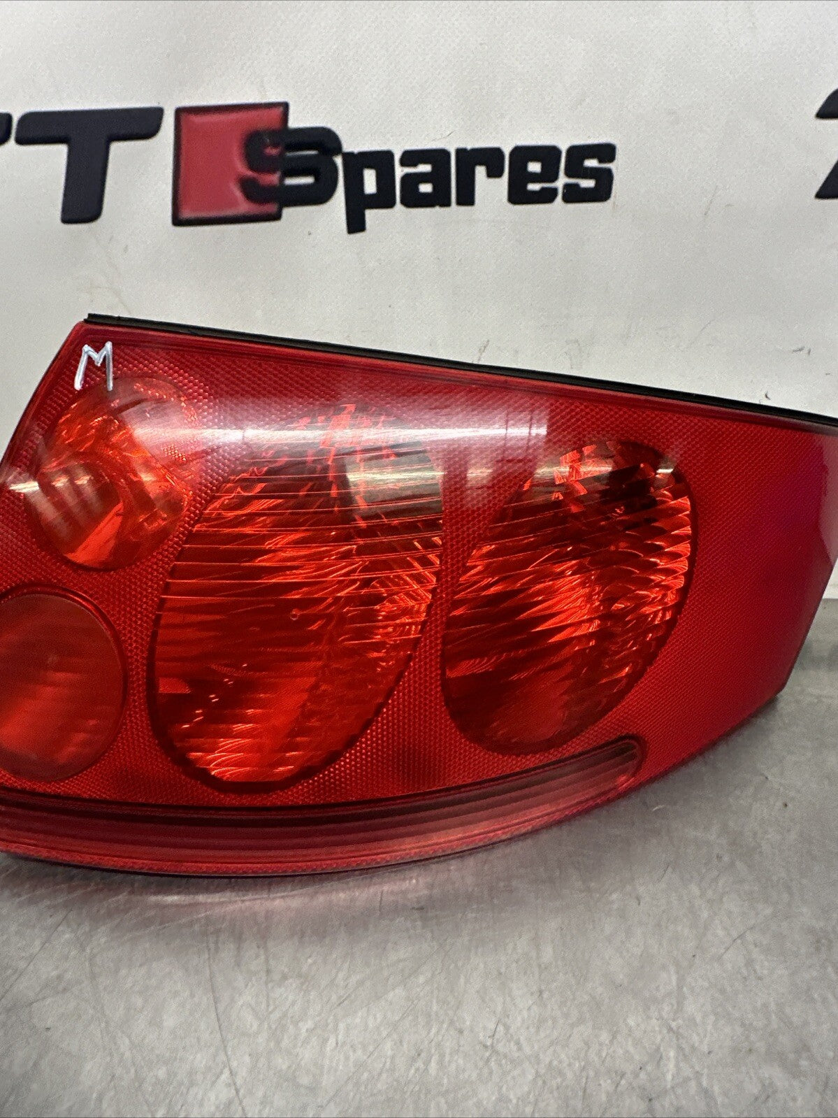 2000 AUDI TT 1.8T MK1 QUATTRO MK1 (8N) DRIVERS SIDE REAR LIGHT