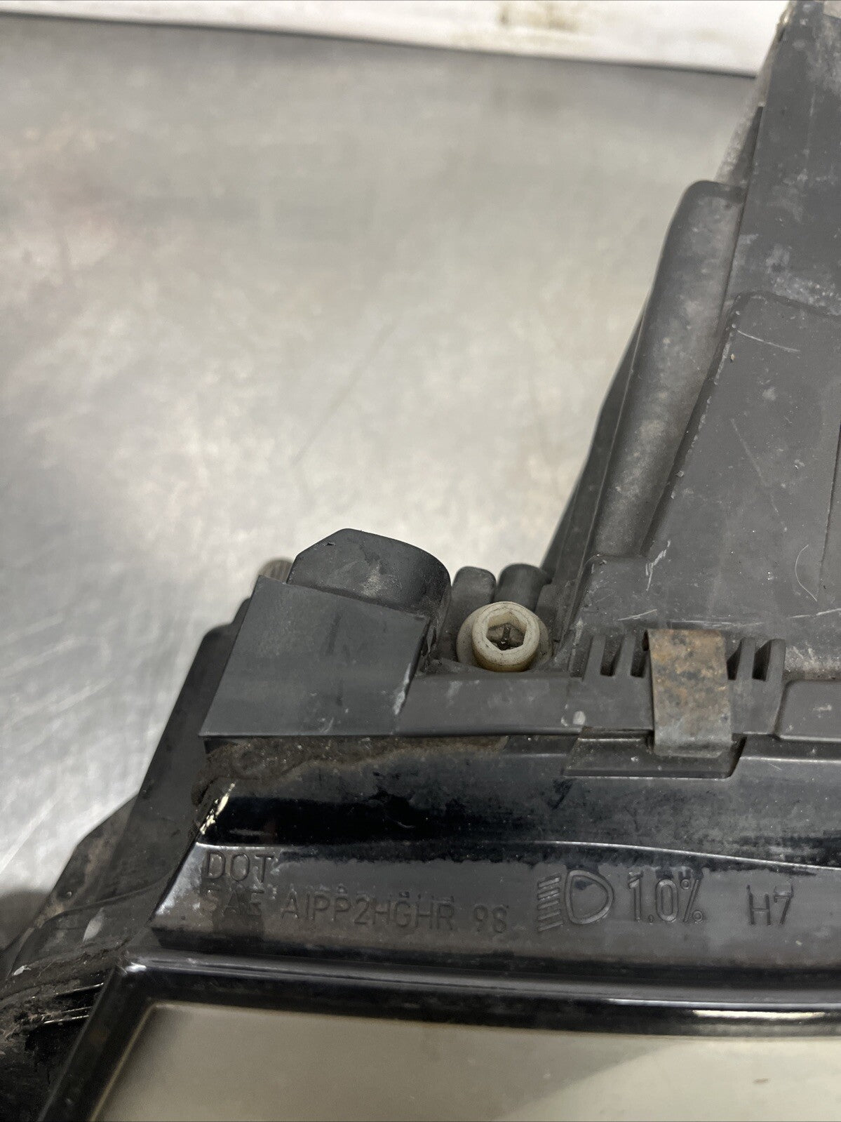 Audi mk1 TT 8N0941003BN N/S Front Xenon Headlight DAMAGED