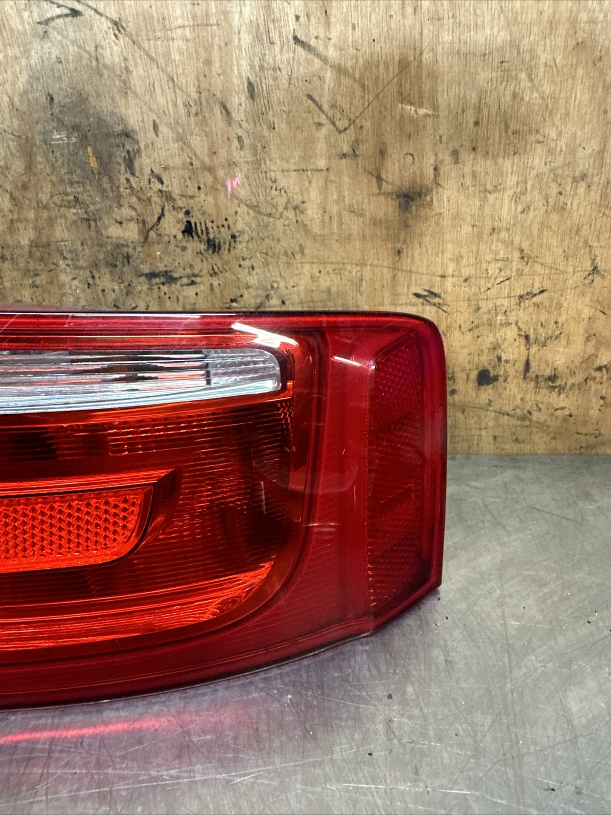 Audi A5 8T 07-11 Convertible Pre-Facelift Drivers Right Rear Light 8T0945096D