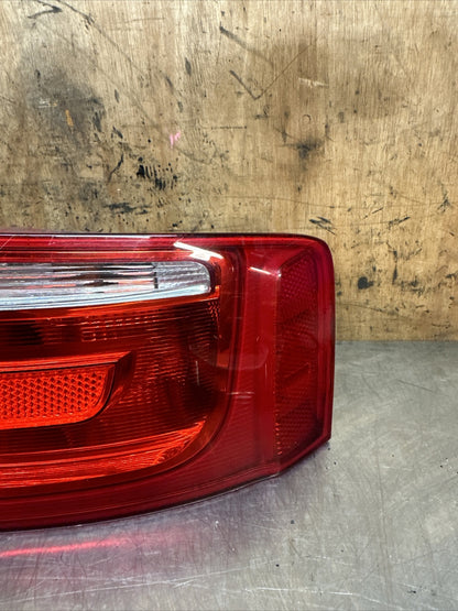Audi A5 8T 07-11 Convertible Pre-Facelift Drivers Right Rear Light 8T0945096D