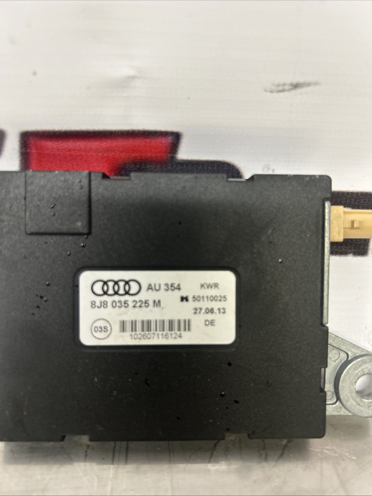 2008 AUDI TT 8J MK2 ANTENNA AERIAL AMPLIFIER MODULE UNIT 8J8035225M