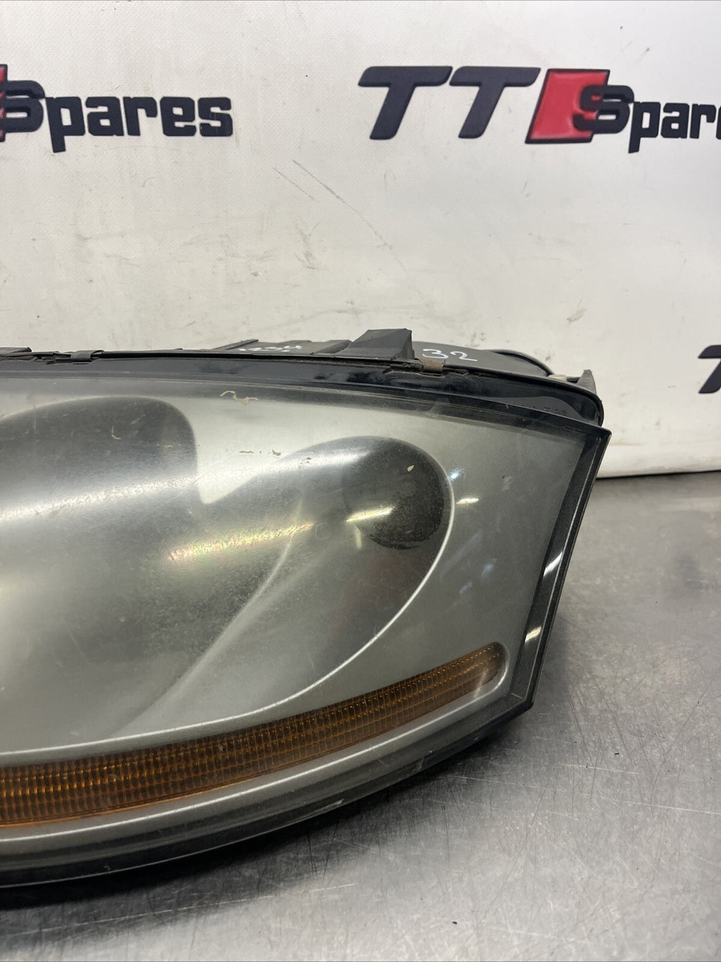 Audi mk1 TT 8N0941003BN N/S Front Xenon Headlight DAMAGED