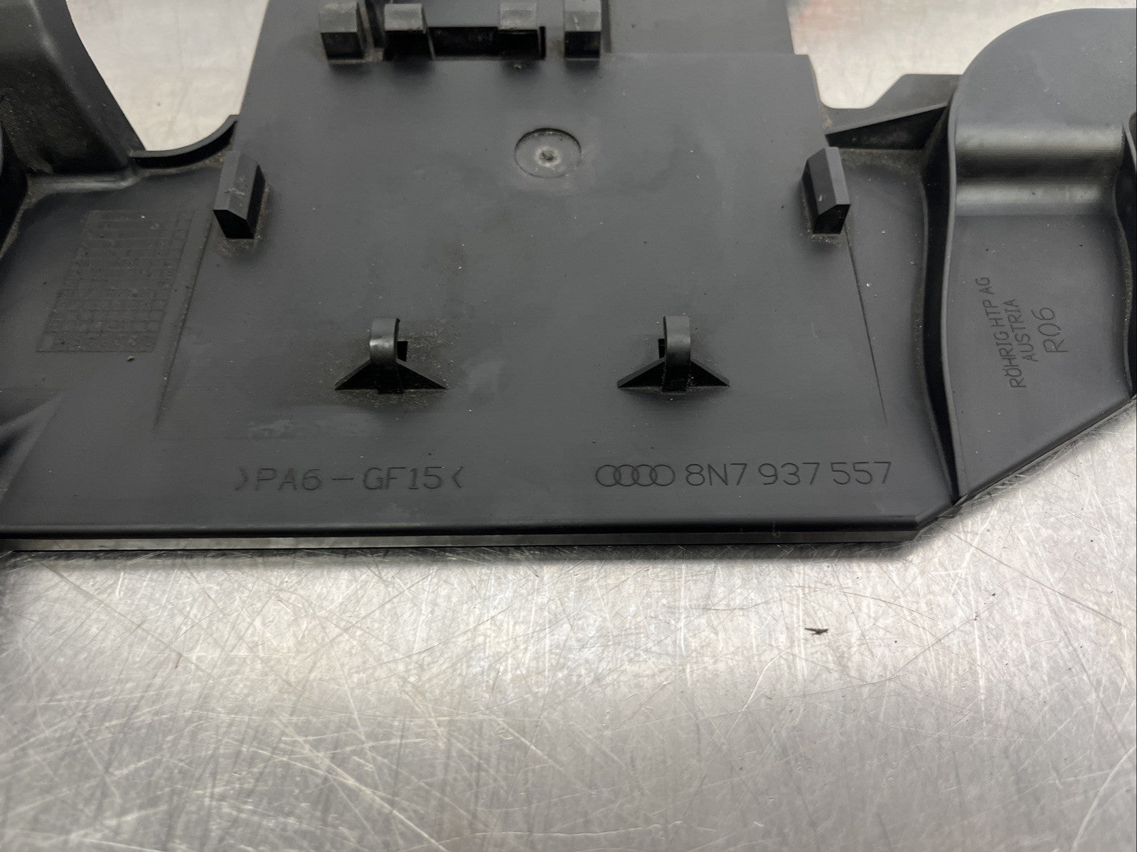 OEM Audi TT Mk1 Battery Fuse Holder Tray Cover*Engine Bay*8N7937557*CONVERTIBLE*