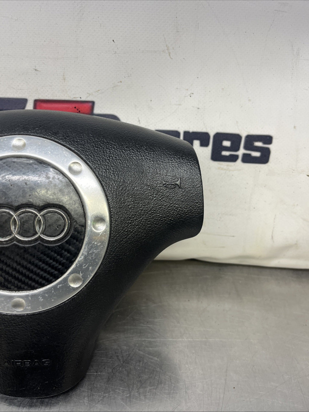 AUDI TT Mk1 (8N) 1999-2006 Steering Wheel airbag RHD 8N0880201G carbon Fibre
