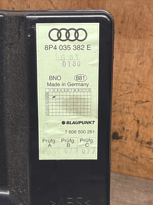 AUDI A3 8P 2010 DOOR SUBWOOFER SPEAKER 8P4035382E
