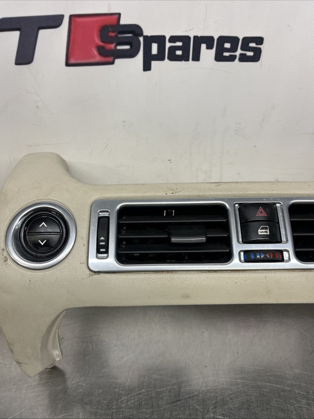 2009 LAND ROVER RANGE ROVER DASHBOARD AIR VENT SWITCH TRIM  GENUINE