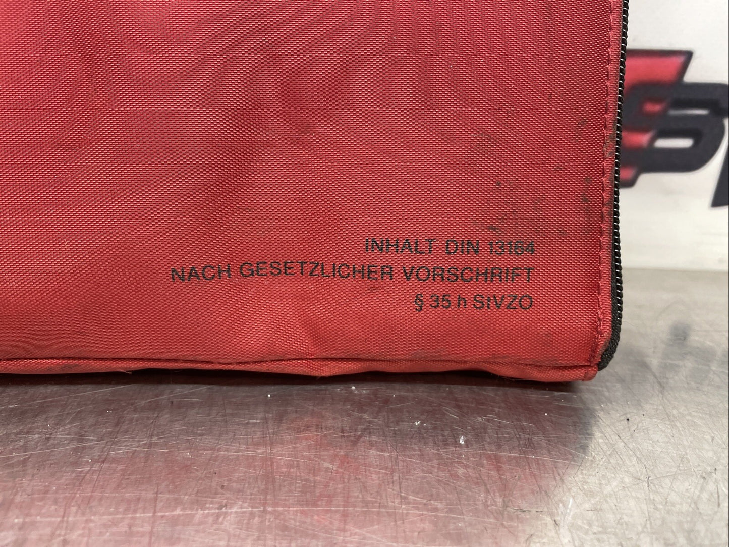 Audi A4 8K B8 Emergency First Aid Kit Red Case Style 8K0860282