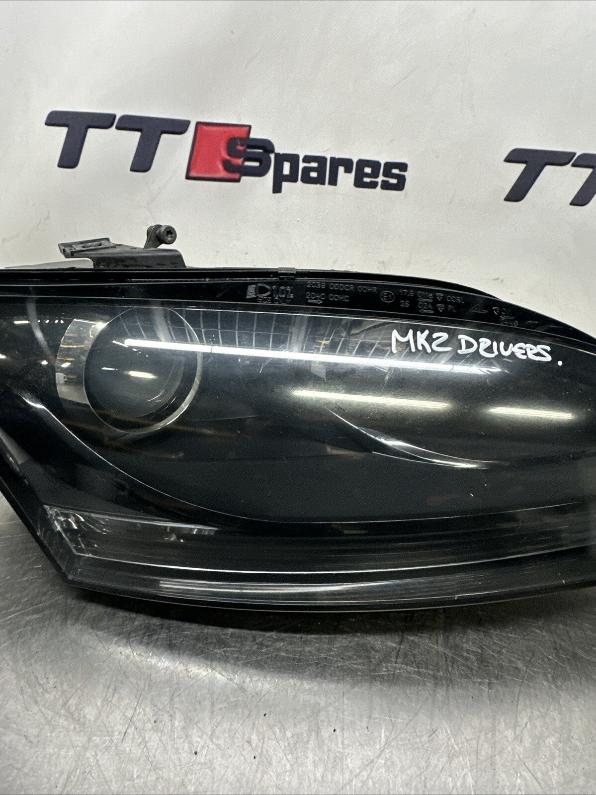 2008 AUDI TT MK2 DRIVER SIDE HEADLIGHT 8J0941004N