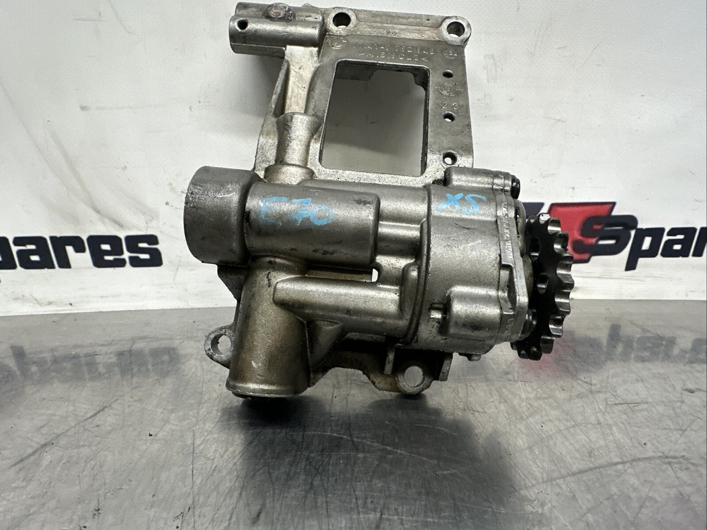 BMW E39 E46 E60 E65 X5 3.0d 330d 525d 530d 730d M57N2 Engine Oil Pump 7792945