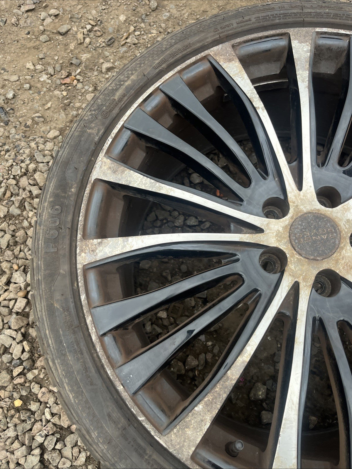 NON GENUINE 22" RANGE ROVER SPORT SVR ALLOY WHEEL