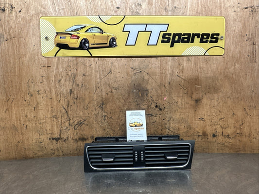 AUDI A4 B8 A5 8T CENTRE AIR VENT 8T2820951B (B2557)