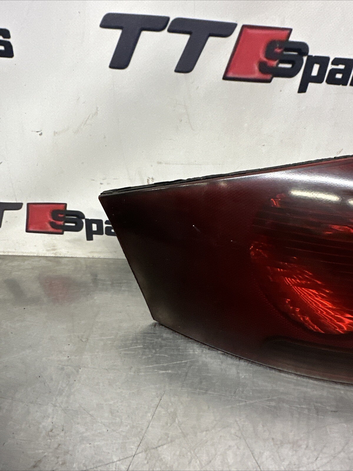 AUDI TT QUATTRO MK1 8N 3 DOOR COUPE LEFT REAR PASSENGER SIDE NEARSIDE TAIL LIGHT