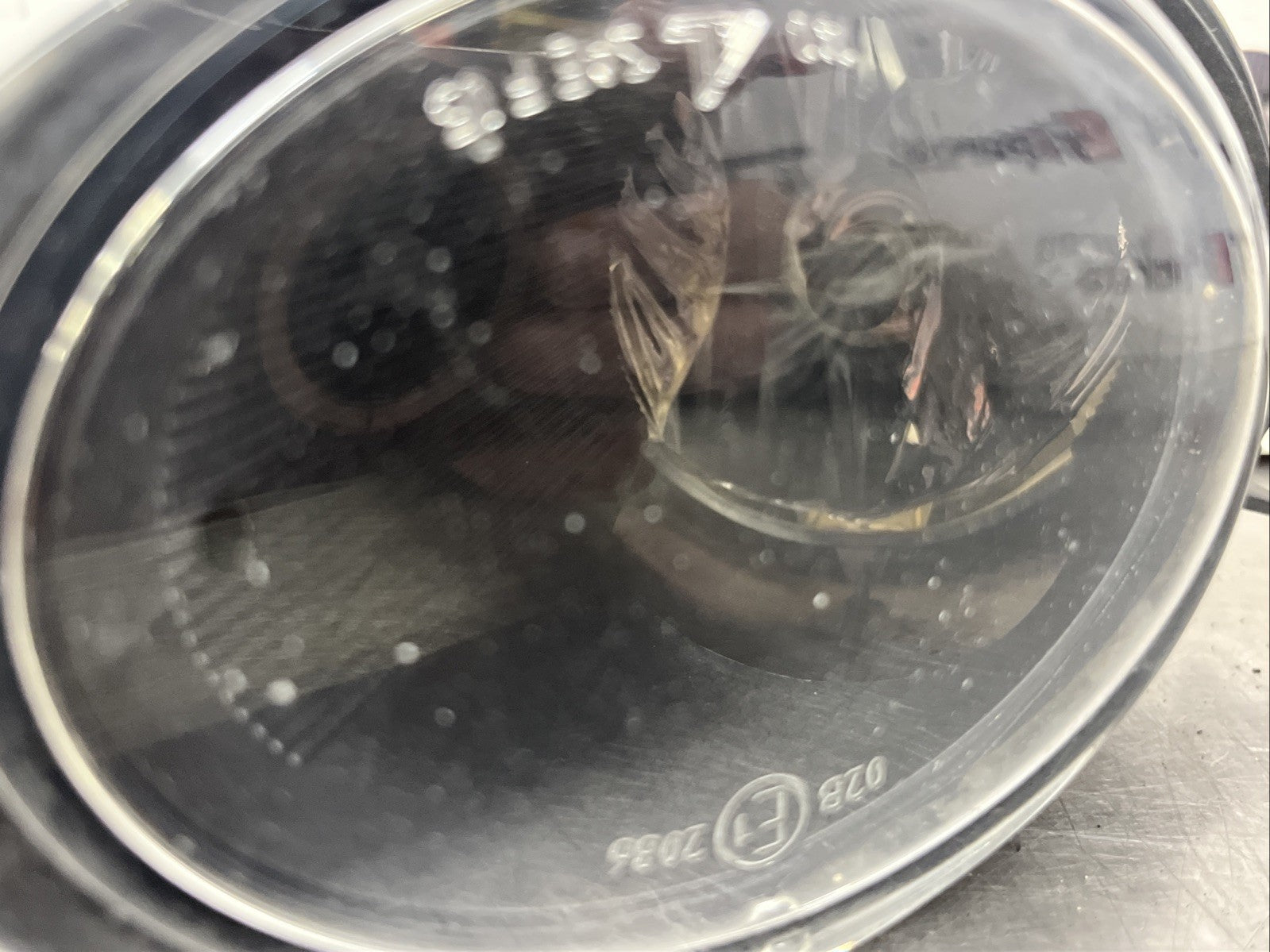 06-14 AUDI TT MK2 FOG LIGHT DRIVERSIDE 8J0941700 USED 