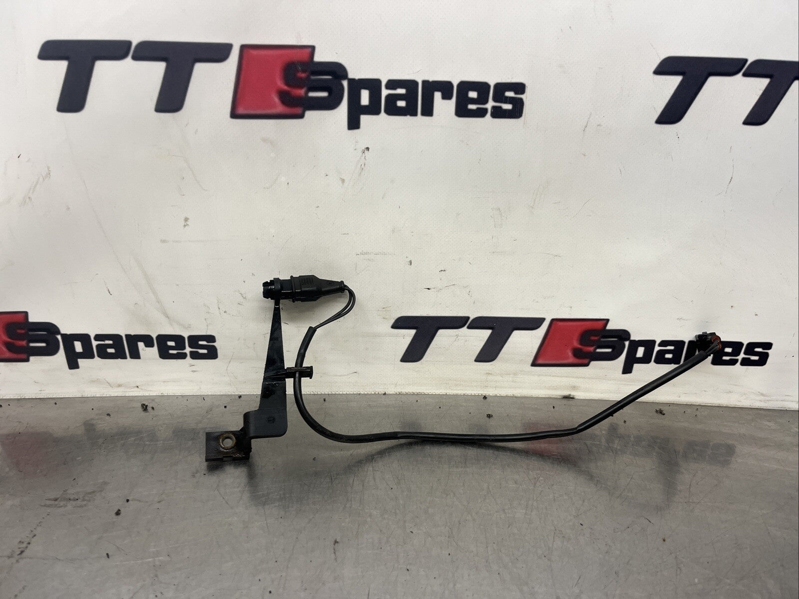 Audi TT 8N MK1 Genuine Outside Temperature Sensor Bracket (8D0820536C)  99-06