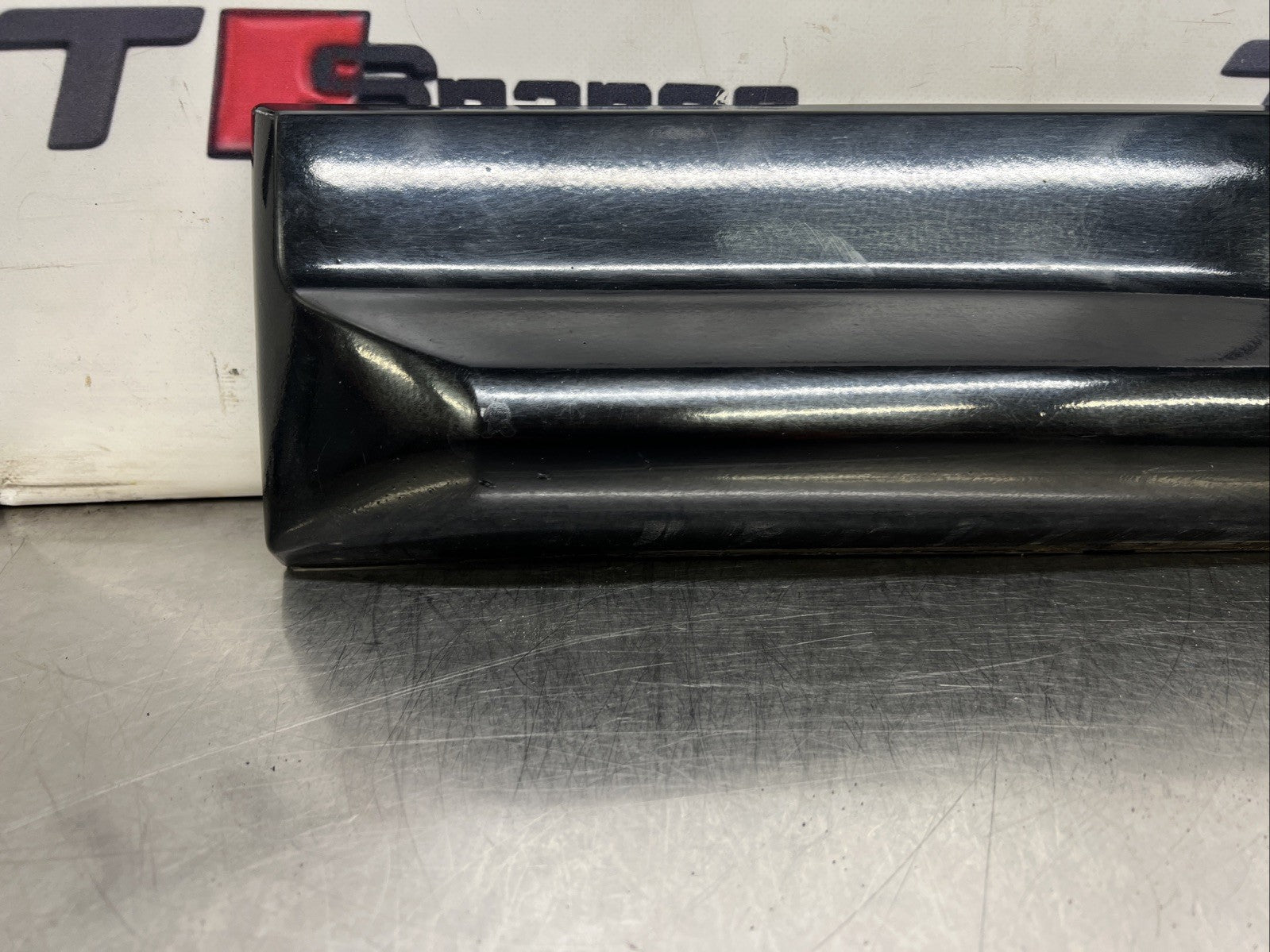 RANGE ROVER SPORT L320 05-13 REAR NEARSIDE DOOR LOWER MOULDING TRIM DGP000231