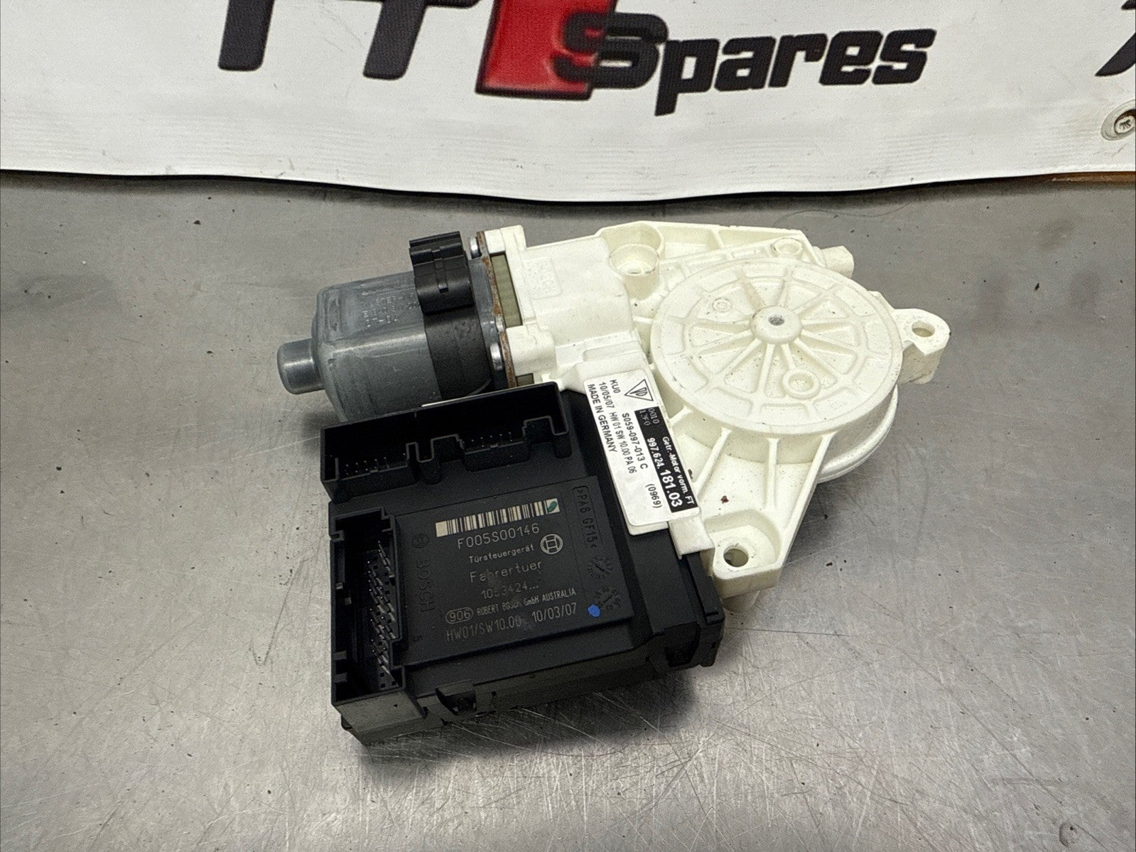 Porsche Boxster 987 2005-2012 driver front window regulator motor 99762418103