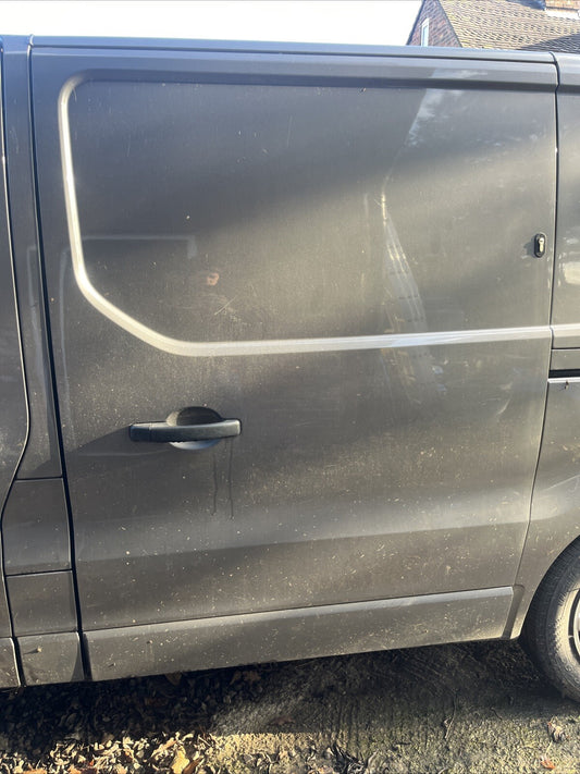 VAUXHALL VIVARO TRAFIC NV300 2014-2019 SIDE LOAD DOOR (PASSENGER SIDE) L192 Grey