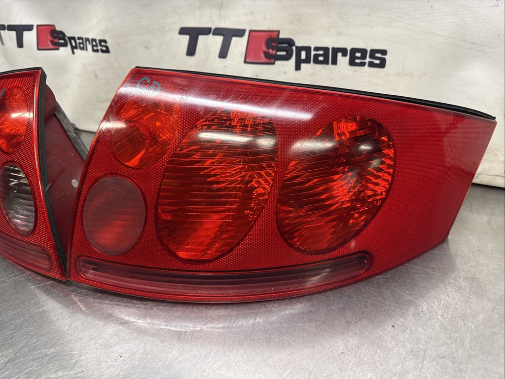 AUDI TT MK1 REAR LIGHTS PAIR 8N 99-06 Early mint