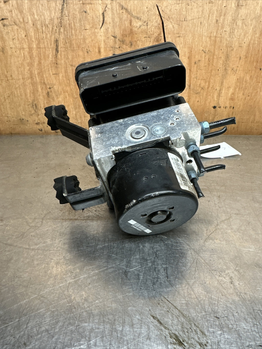 BMW 1 SERIES F20 F21 118i N13 ABS DSC BRAKE PUMP ECU MODULE 6791719