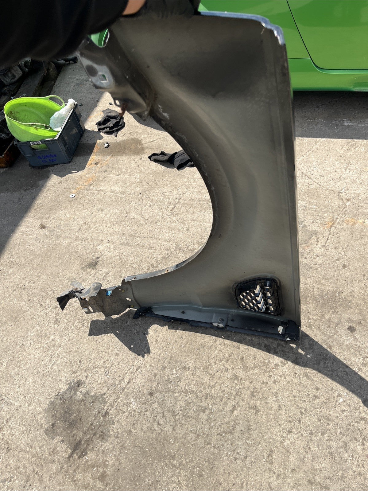 Land Rover Range Rover Sport Right Driver O/S Wing P/C Java Black 697 Mk1 05-13N