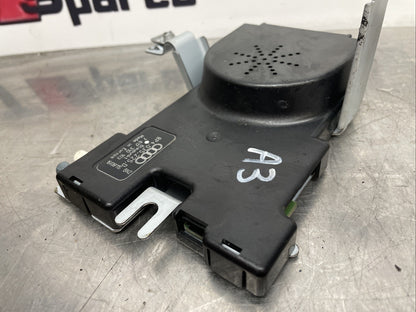 AUDI A3 8P AERIAL ANTENNA AMPLIFIER BOOSTER 2010 8P4035225D