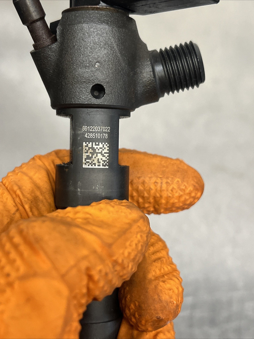2018 VAG VW AUDI SEAT SKODA  1.6 DIESEL MANUAL INJECTOR 28577054 04L130277BF