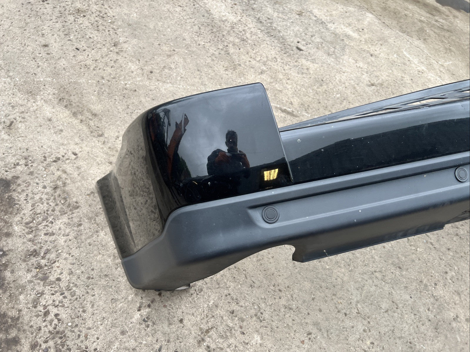 GENUINE RANGE ROVER L320 FACELIFT REAR BUMPER Black  2010-13 PART