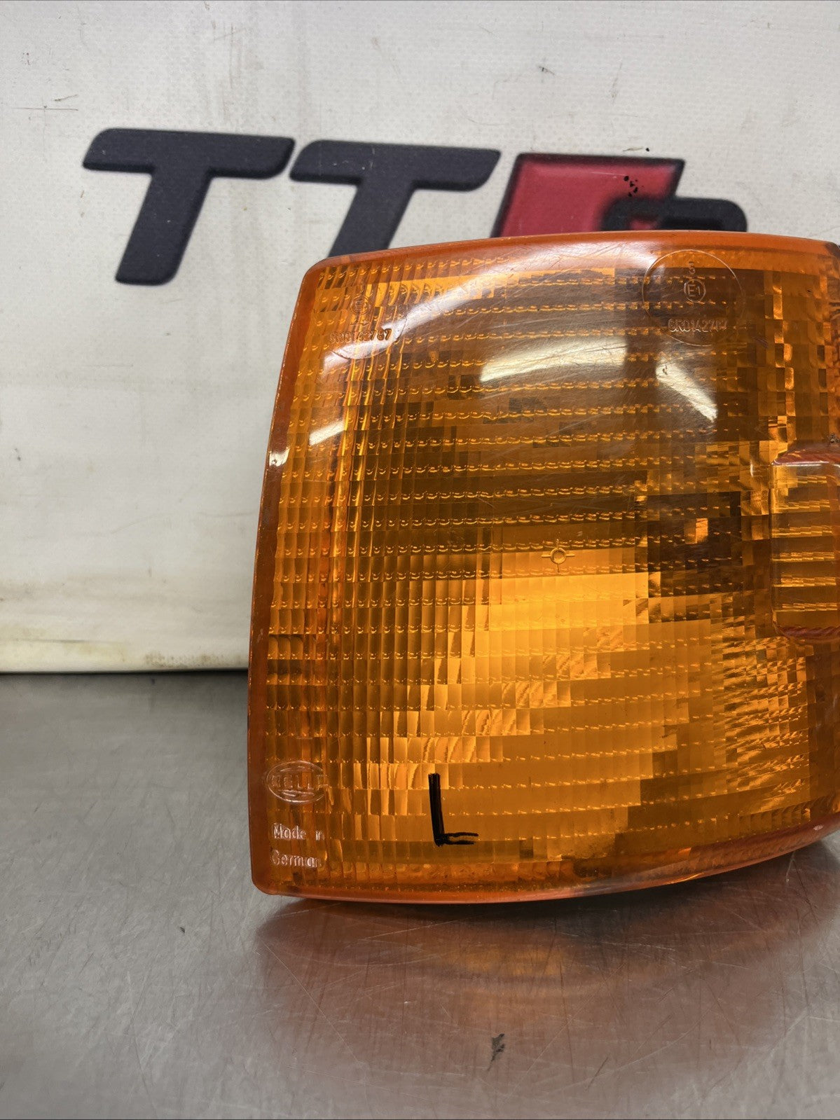 VW T4 1991-2003 LEFT AMBER INDICATOR FLASHER LAMP 701953049 701 953 049