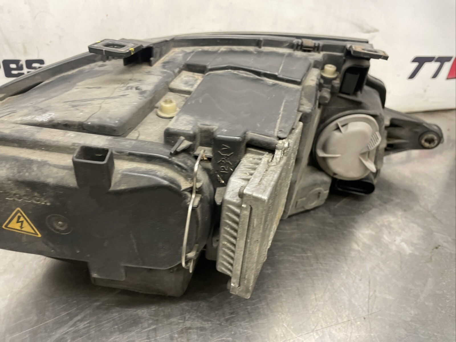 2000 AUDI TT 1.8T MK1 QUATTRO MK1 (8N) PASSENGER FRONT HEADLIGHT 8N0941003S