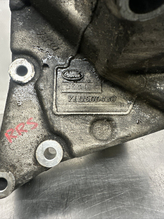 Range rover sport 3.6 tdv8 engine alternator mount bracket ylu500430