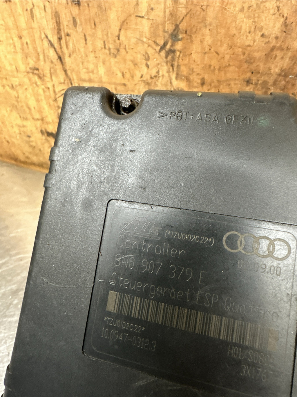 Audi TT S3 8N ABS Pump Controller ECU Control Unit 8N0614517A 8N0907379E