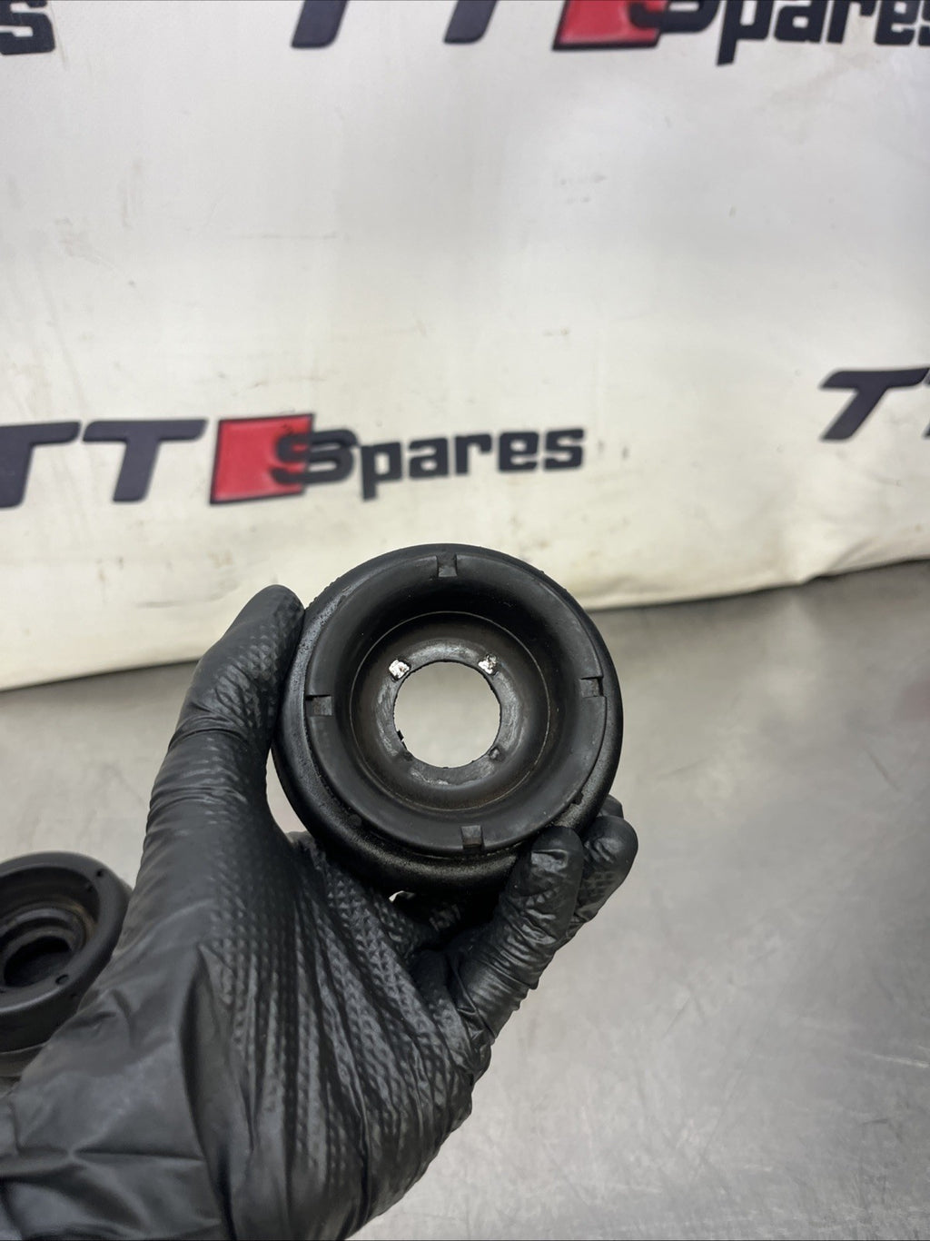 Front Suspension Strut Top Mount Bushes for Audi TT MK1 8N 1999-2006