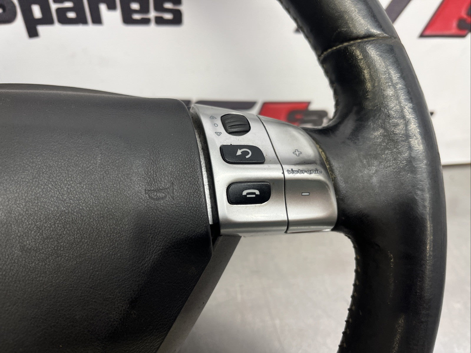 PORSCHE CARRERA 911 (997) BOXSTER CAYMAN (987) - BLACK TIPTRONIC STEERING WHEEL