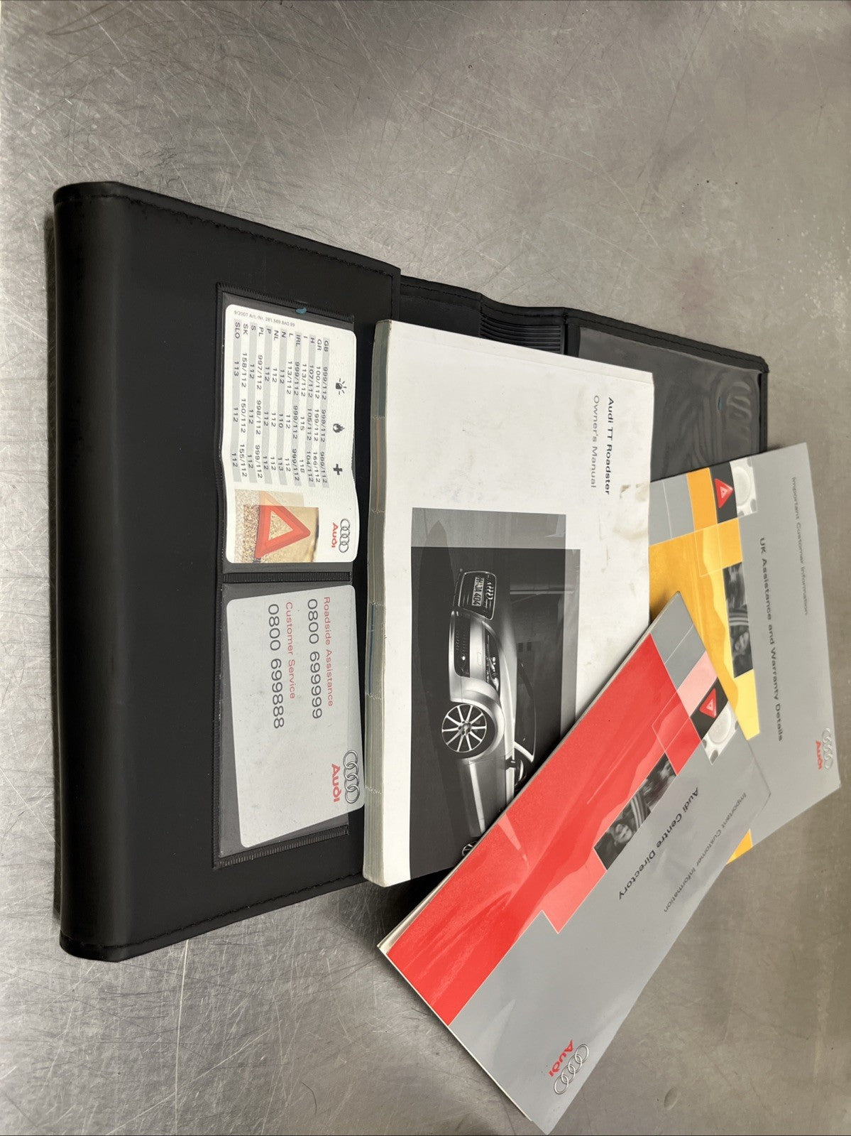 AUDI TT OWNERS MANUAL HANDBOOK & WALLET  (2006 - 2010) FAST DISPATCH.
