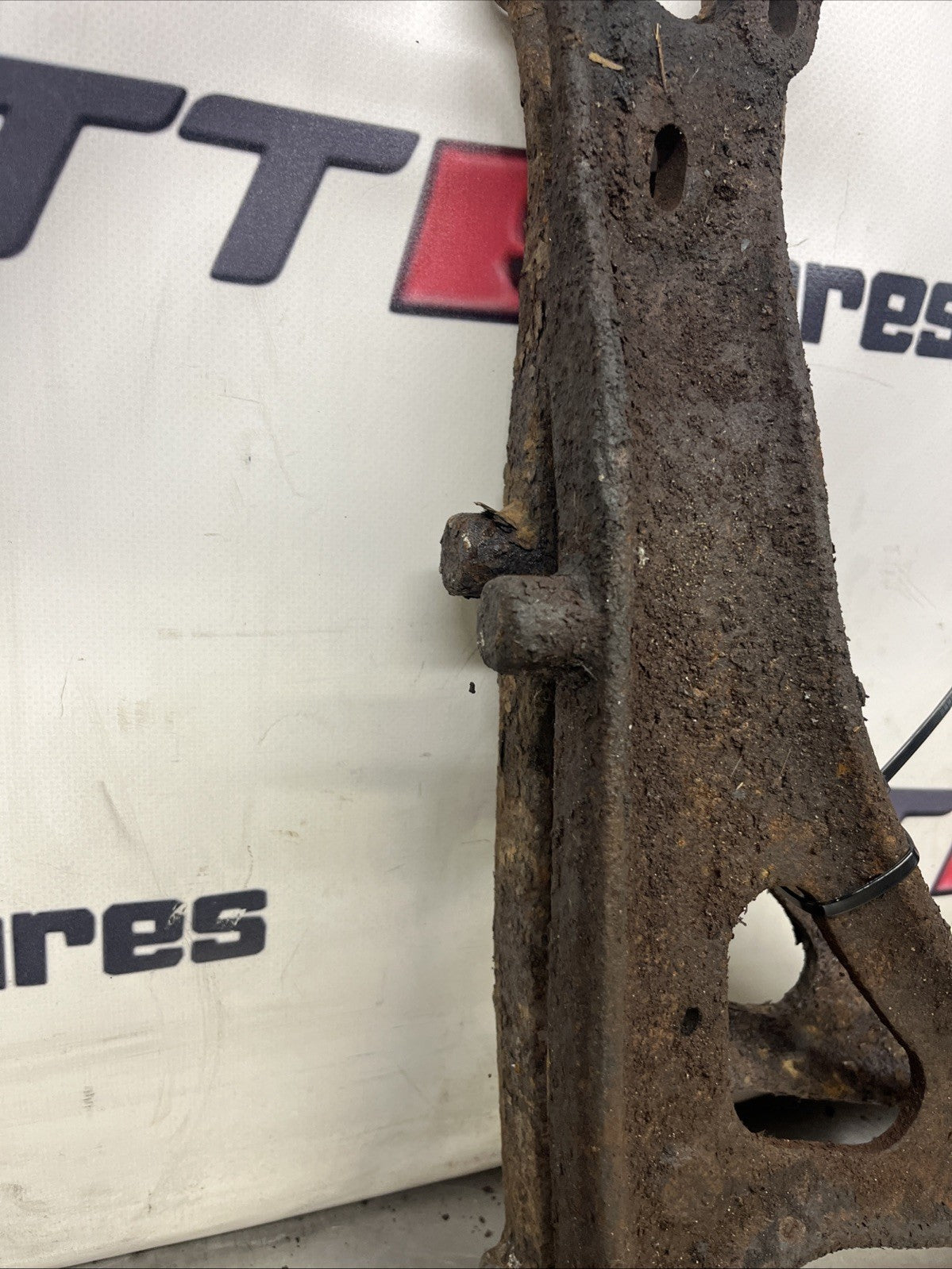 Audi Mk1 TT S3 Mk4 Golf R32 Bora Cast Lower Wishbone Arms Leon Cupra 