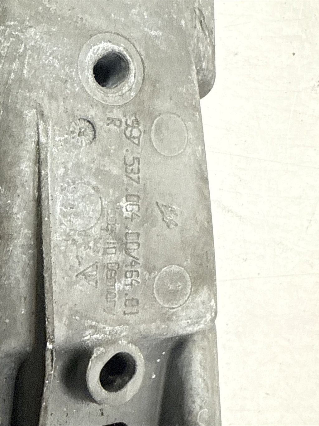 Porsche 911 997 Boxster Cayman 987 O/S Right Door handle bracket 99753706400