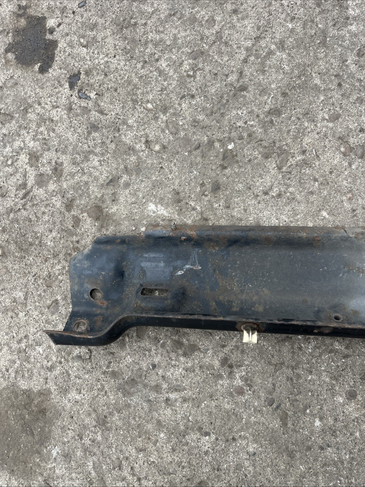 VW T4 TRANSPORTER 2001 FRONT BONNET SLAM PANEL LOCK CARRIER 7D0805563A