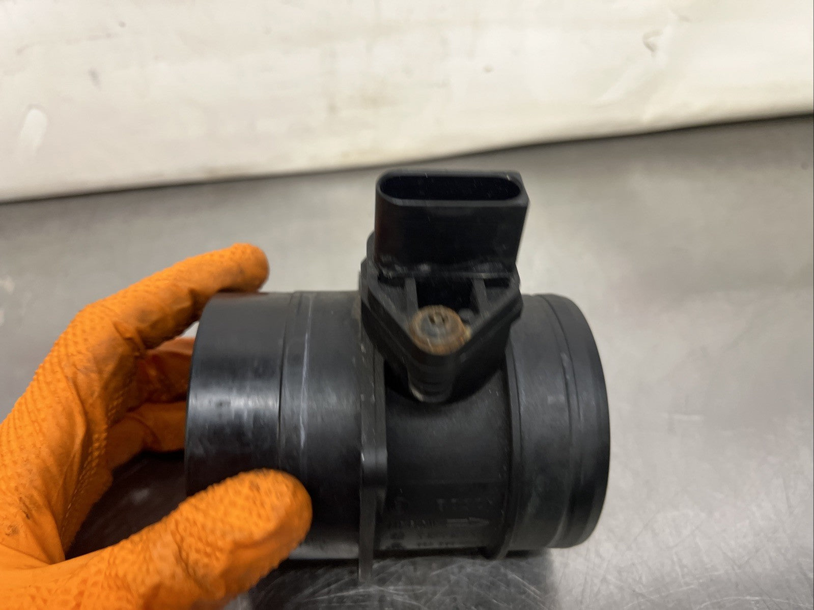 AUDI TT QUATTRO 2002 AIR FLOW METER MAF SENSOR 8L9133835G