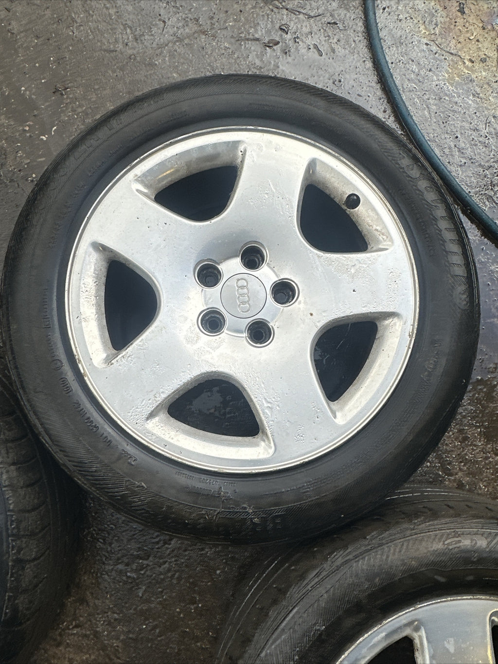 GENUINE AUDI A8 4D D2 COMPETITION 8J X 17" ALLOY WHEEL RIM 4D0601025B 5x