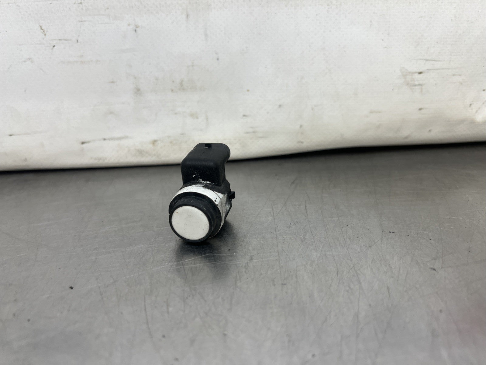 BMW E70 X5 E71 X6 1x Front or Rear PDC Parking Sensor White  9139866