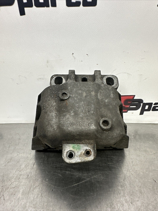 Original Audi TT 8N engine / transmission bearing holder 1J0199262CE
