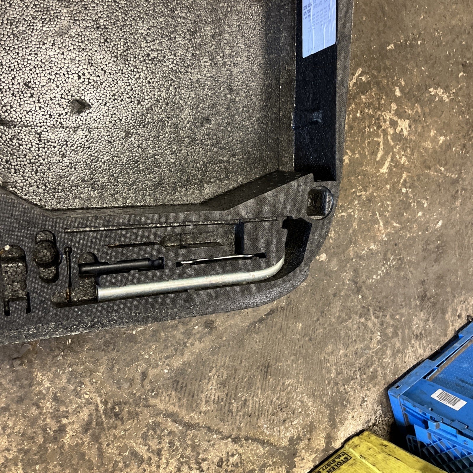 Audi TT Mk2 8J 2006-2014 Spare Wheel Tool Kit, Scissor Jack inc Foam Storage