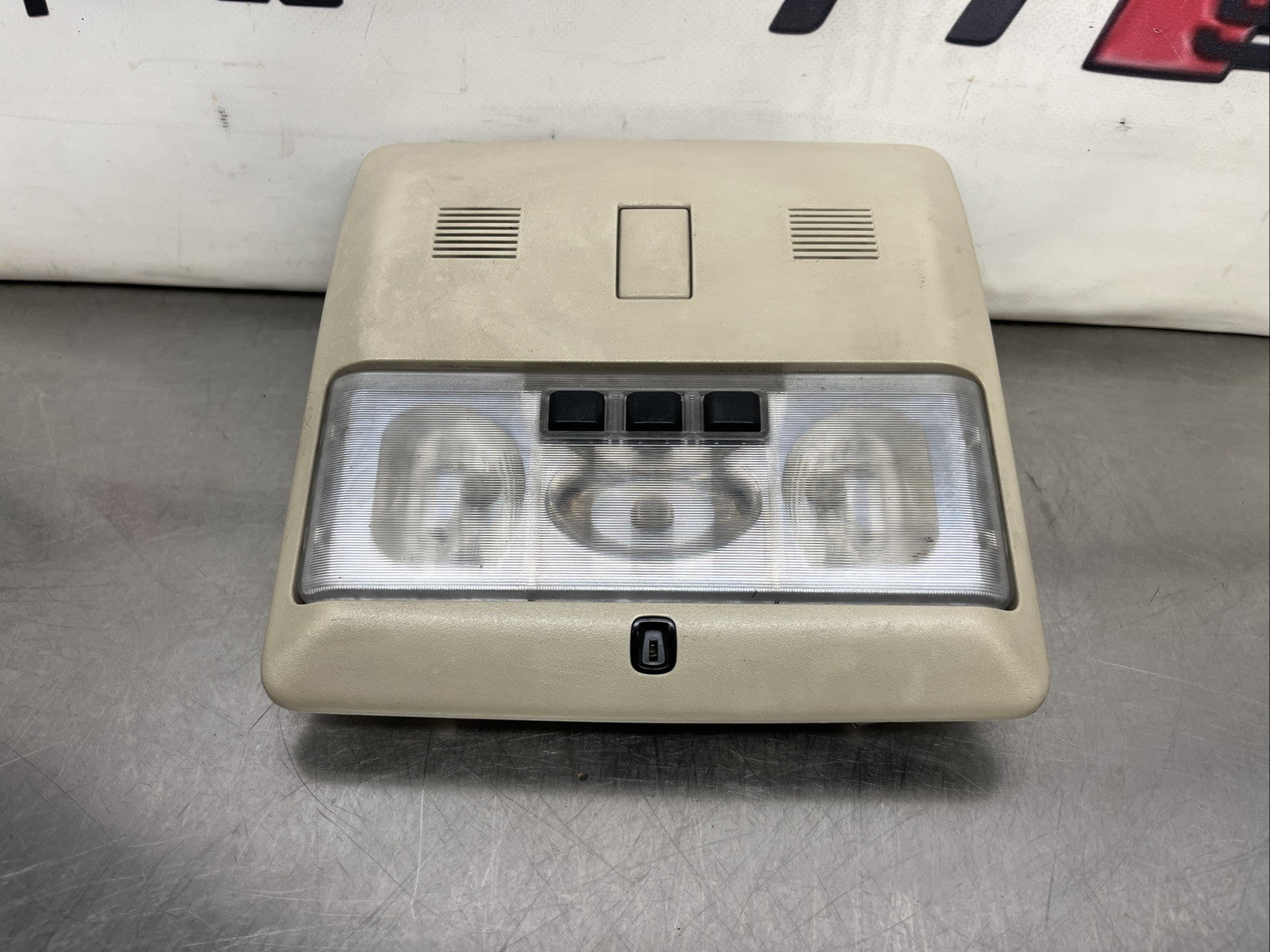 Land Rover Discovery 3/4 Front Interior Light Unit No Sunroof LR030764 (i)